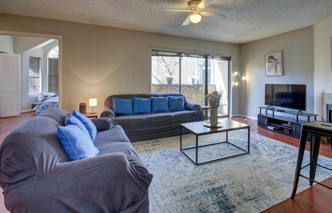 Lovely 2 Bedroom, 1 Bath Condo With Pools And Gym. Х'юстон Екстер'єр фото