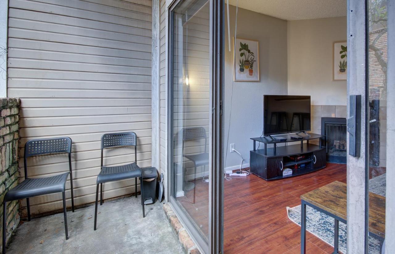 Lovely 2 Bedroom, 1 Bath Condo With Pools And Gym. Х'юстон Екстер'єр фото
